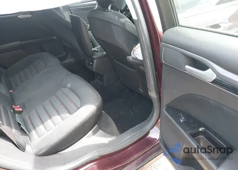 2013 Ford Fusion Se z USA, uszkodzony, nr VIN 3FA6P0HR8DR358547